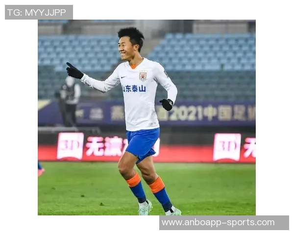 泰山队上半场领先三镇2-0泽卡刘洋进球被吹的争议瞬间回顾